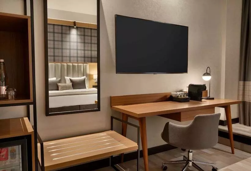 ホテル Ramada By Wyndham Budapest City Center