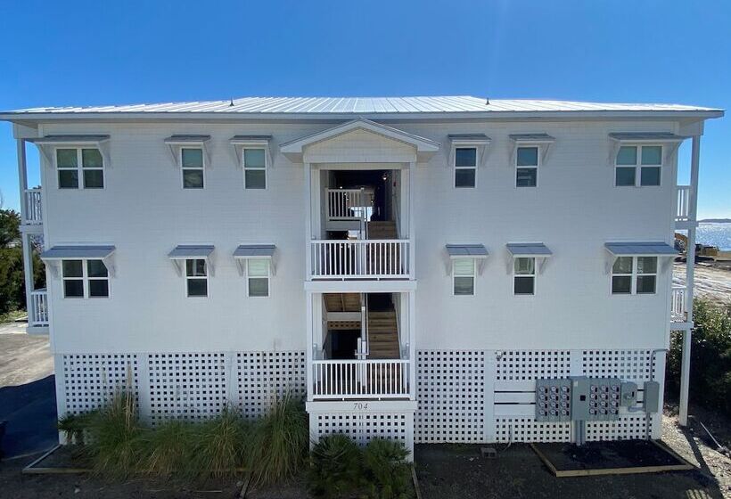 River Hotel Of Southport