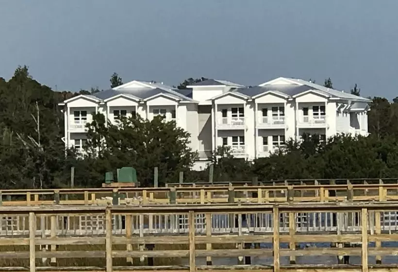 River Hotel Of Southport