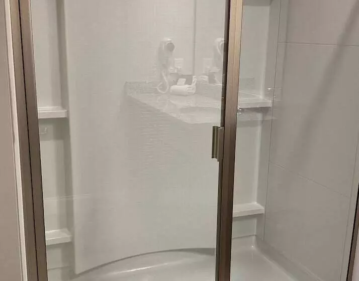 River Hotel Of Southport