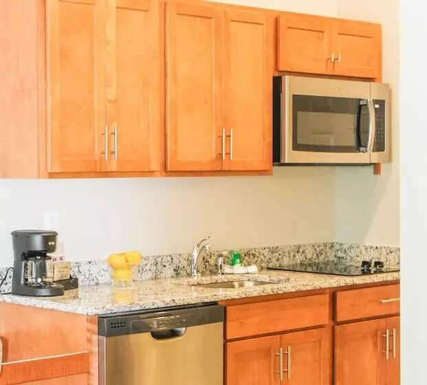 River Hotel Of Southport