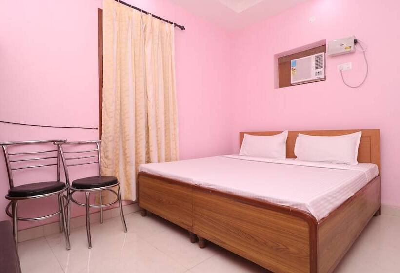 هتل Spot On 39951 Multani Residency