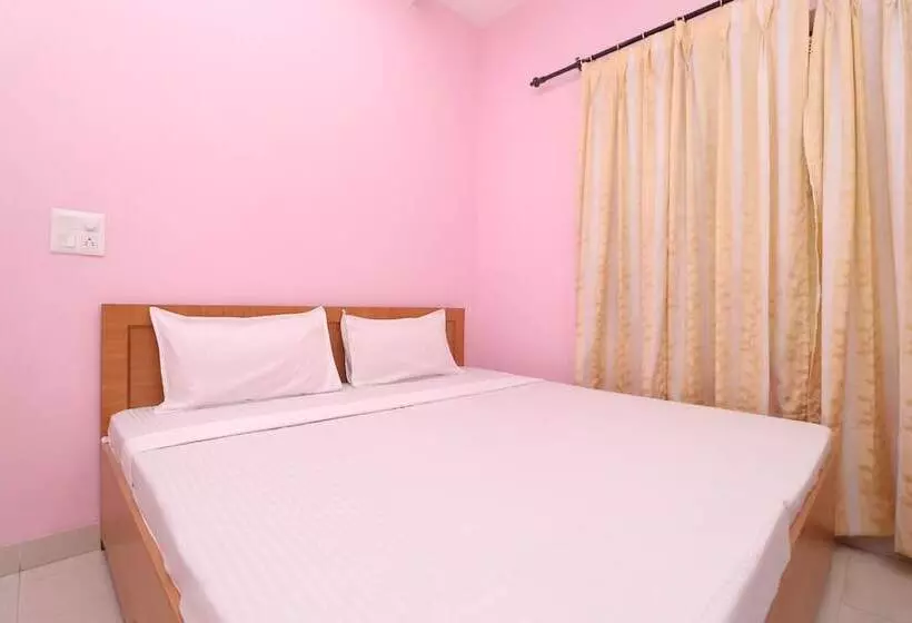 ホテル Spot On 39951 Multani Residency