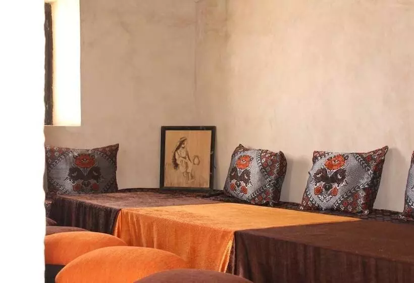 پانسیون Auberge Salama
