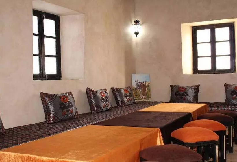 پانسیون Auberge Salama