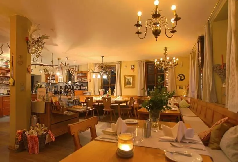 Majatalo Landgasthaus Zur Brücke