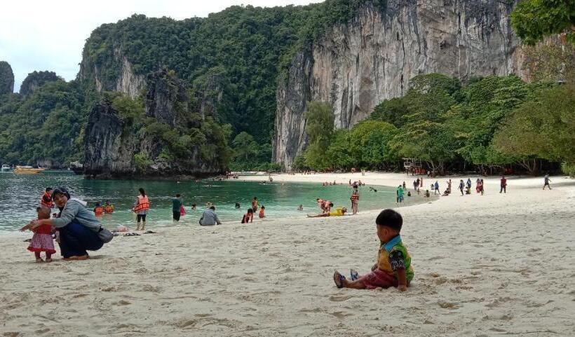 渡假胜地  Cha Bungalow