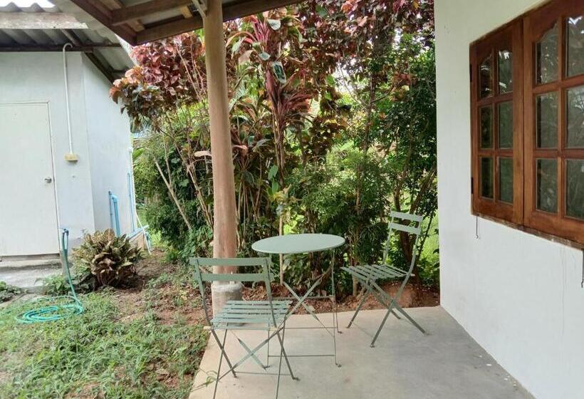 渡假胜地  Cha Bungalow