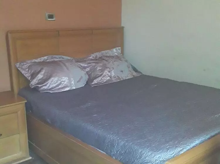 پانسیون Alem Guest House