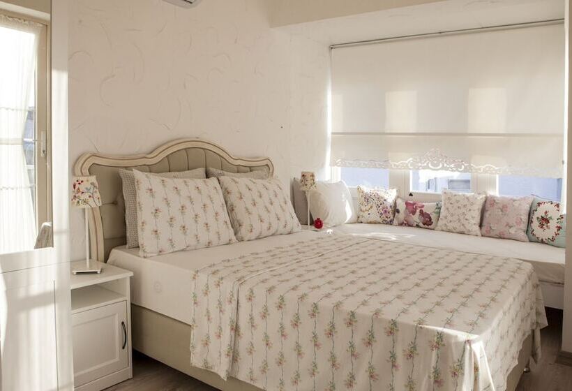 민박 Kybele Suites Alacati