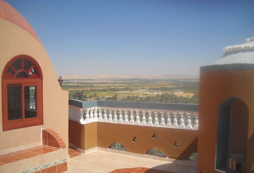 هتل Bedouin Castle