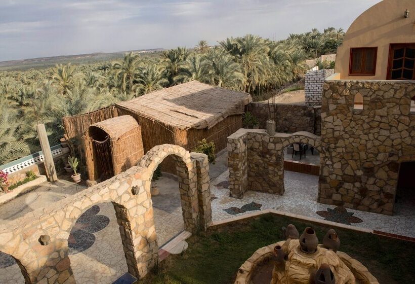 هتل Bedouin Castle