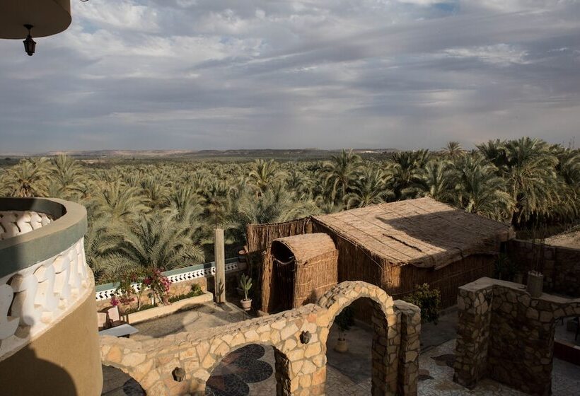 هتل Bedouin Castle