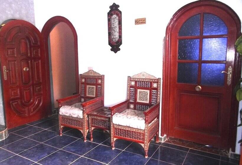 هتل Bedouin Castle