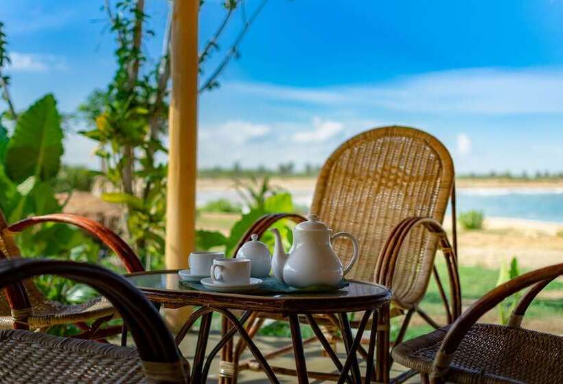 Hotell Blue Waters Arugambay