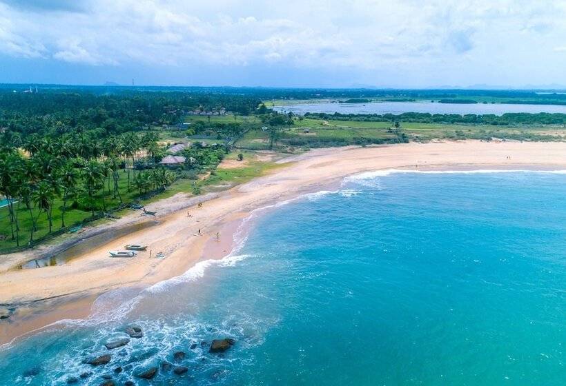 Hotell Blue Waters Arugambay
