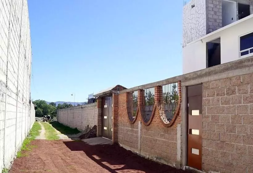 ホテル Boutique Tonalli