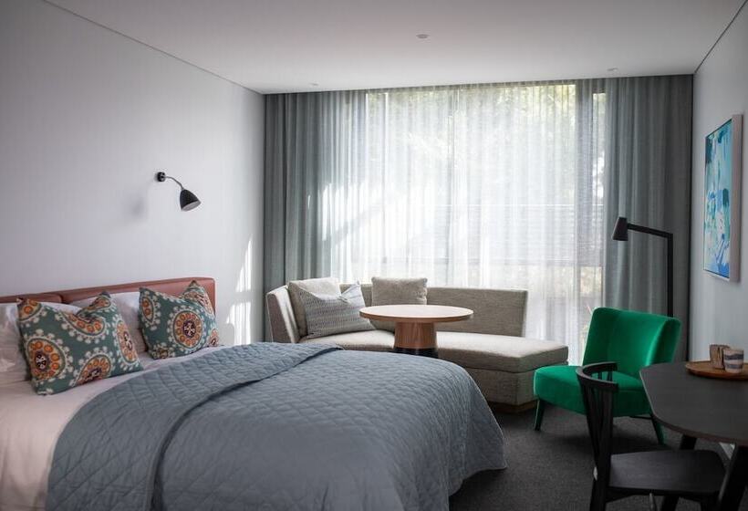 هتل The Byng Street Boutique