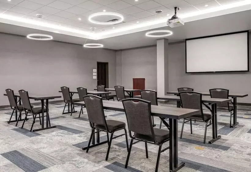 Cambria Hotel Bloomington Mall Of America Minneapolis Airport