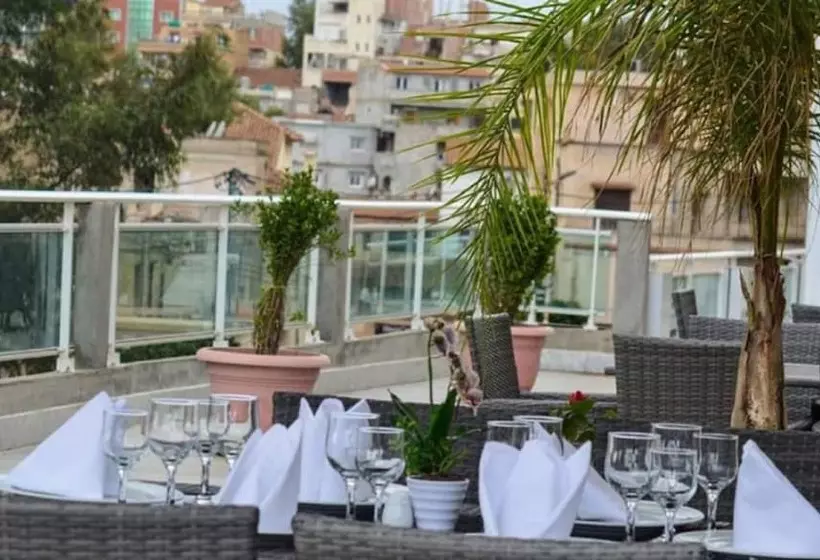 هتل Hôtel  L Olympic