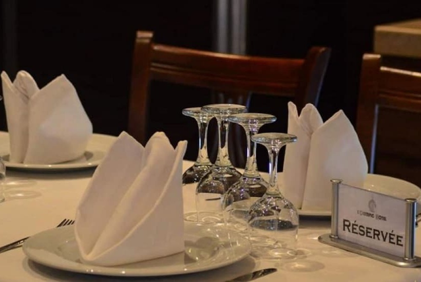 هتل Hôtel L Olympic