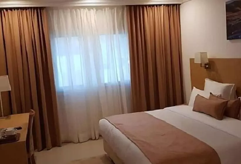 هتل Hôtel  L Olympic