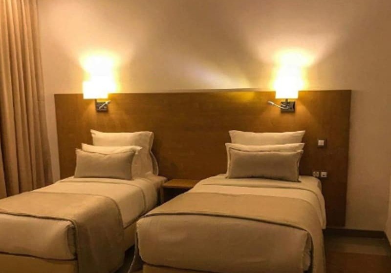 هتل Hôtel L Olympic