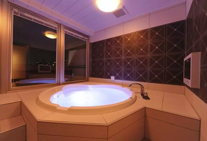 Hotelli Iris   Adult Only