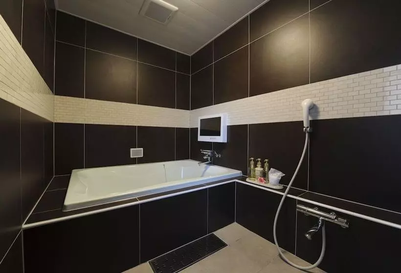 Hotelli Iris   Adult Only