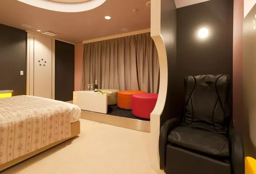 Hotelli Iris   Adult Only