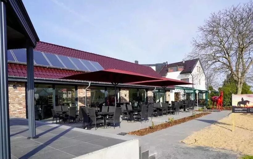 Hotelli Restaurant Rotes Einhorn Düren  Superior