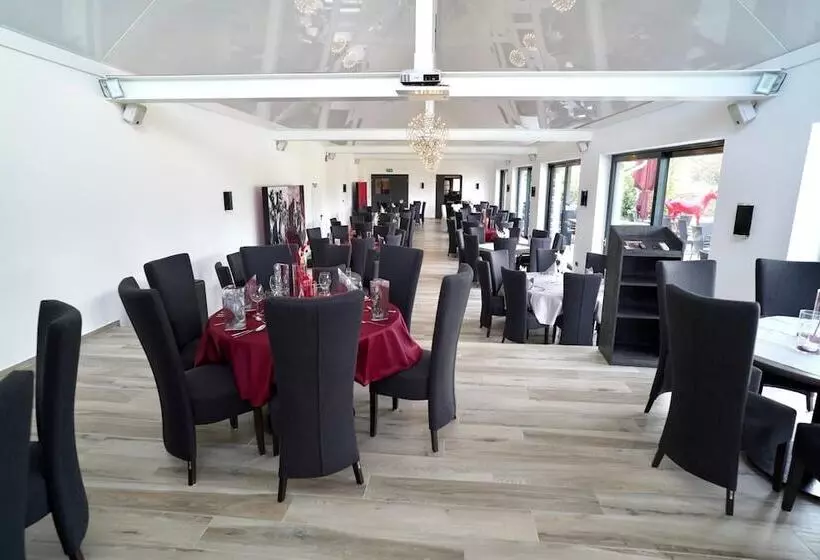 Hotelli Restaurant Rotes Einhorn Düren  Superior