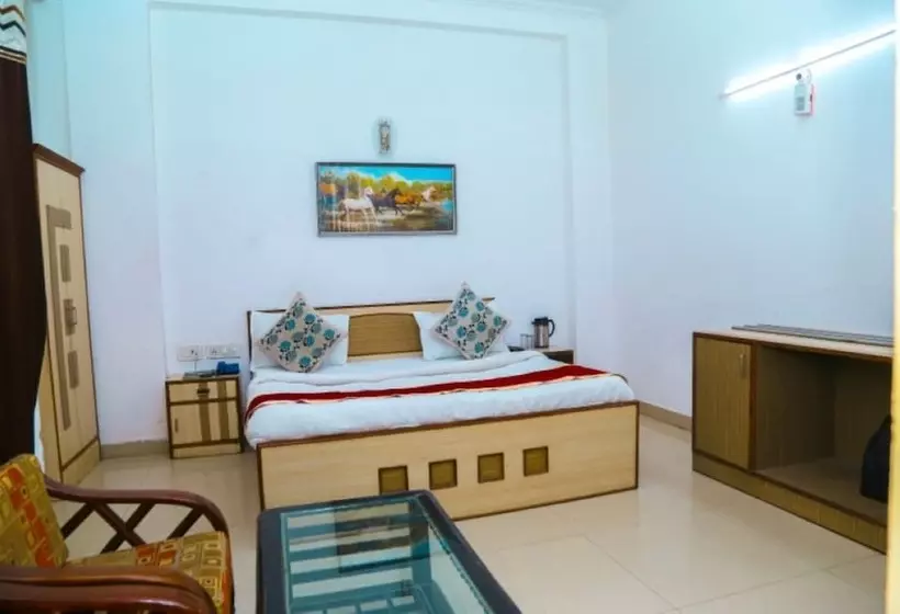 هتل Riya Palace