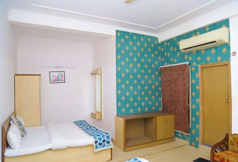 هتل Riya Palace