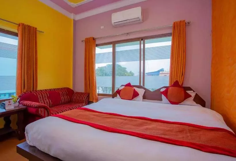 هتل Shree Krishna By Oyo Rooms