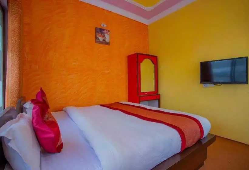 هتل Shree Krishna By Oyo Rooms