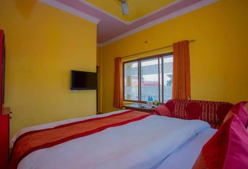 هتل Shree Krishna By Oyo Rooms