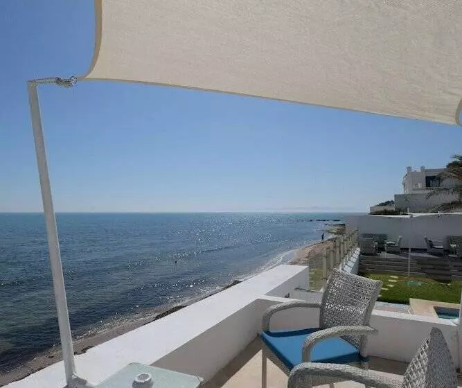 پانسیون Dar Corniche La Marsa