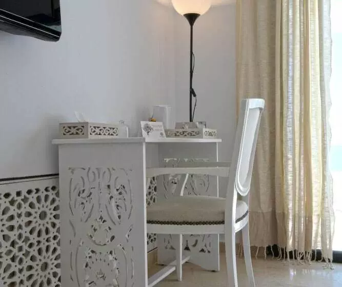 پانسیون Dar Corniche La Marsa