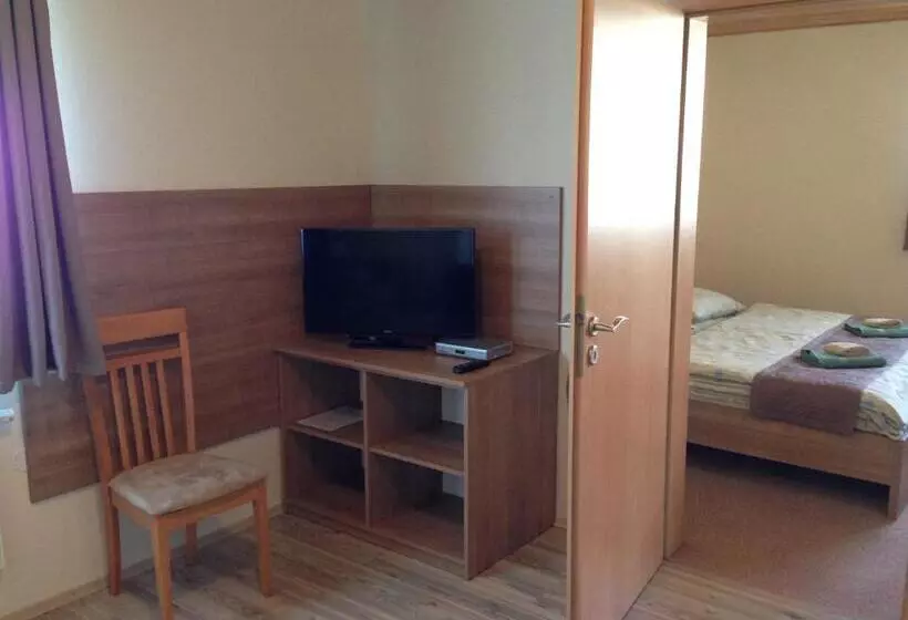 ペンション Guest House Fleurs