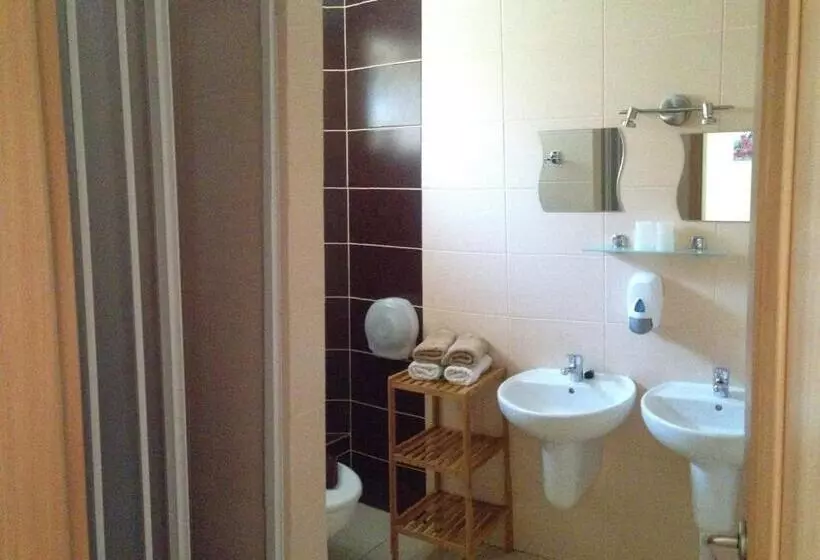 ペンション Guest House Fleurs