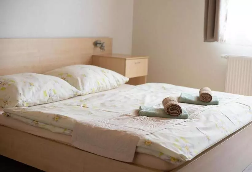 ペンション Guest House Fleurs