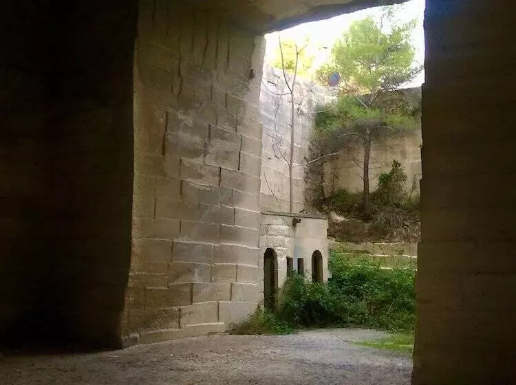 Majatalo Lou Meinado