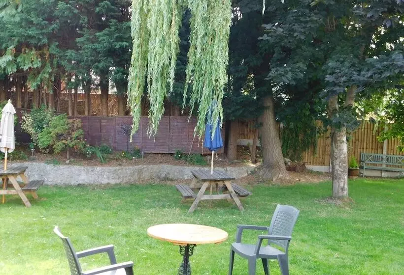 The Railway Inn