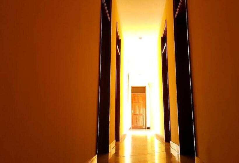 تختخواب و صبحانه Safari Lodge Kunduchi