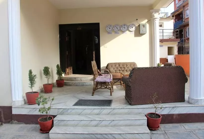 تختخواب و صبحانه Cozy Home