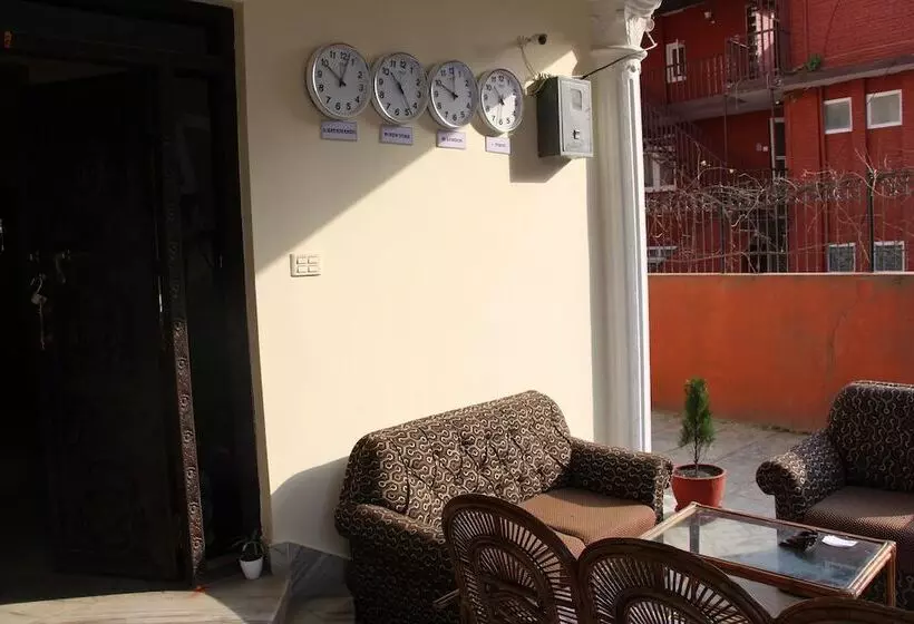 تختخواب و صبحانه Cozy Home