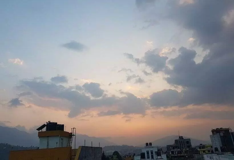 تختخواب و صبحانه Cozy Home