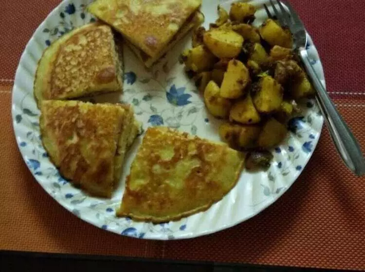 تختخواب و صبحانه Cozy Home