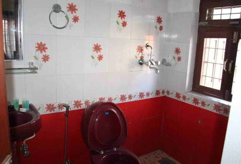 تختخواب و صبحانه Cozy Home